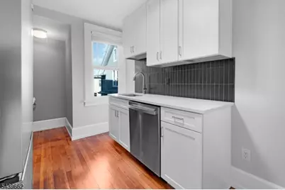 8 Kent Place Blvd, Summit, NJ 07901 - Photo 4