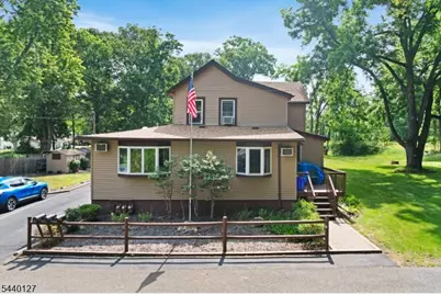 233 Beck Ave, Franklin Township, NJ 08873 - Photo 2