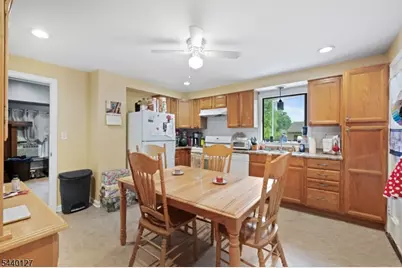 233 Beck Ave, Franklin Township, NJ 08873 - Photo 20