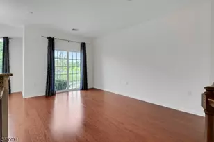 310 Waterview Ct, Hanover Township, NJ 07927 - Photo 4