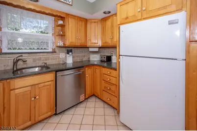 29 Clove Rd, Wantage, NJ 07461 - Photo 8