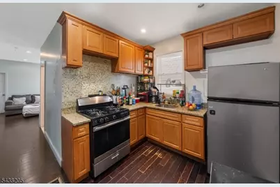 77 S 16th St, East Orange, NJ 07018 - Photo 6
