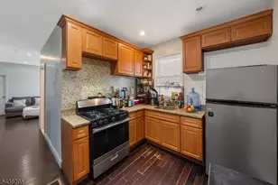 77 S 16th St, East Orange, NJ 07018 - Photo 6