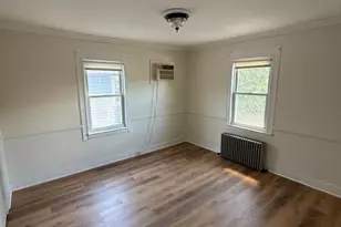 31 6th Ave, Clifton, NJ 07011 - Photo 6