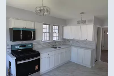 301 Manning Ave, North Plainfield, NJ 07060 - Photo 4