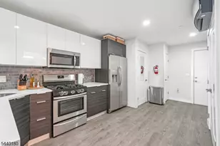 62 69th St, Guttenberg, NJ 07093 - Photo 4