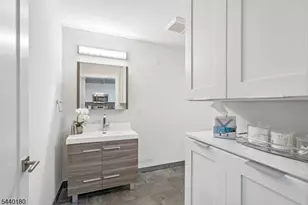 62 69th St, Guttenberg, NJ 07093 - Photo 12
