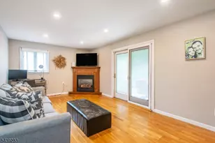 19 Falcon Pl, Wayne, NJ 07470 - Photo 22