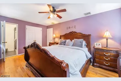 19 Falcon Pl, Wayne, NJ 07470 - Photo 14