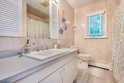 19 Falcon Pl, Wayne, NJ 07470 - Photo 18