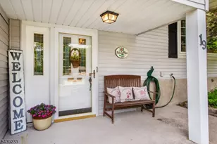 19 Falcon Pl, Wayne, NJ 07470 - Photo 4