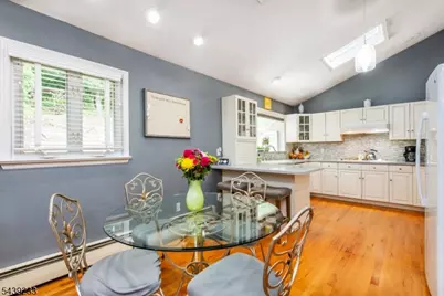 19 Falcon Pl, Wayne, NJ 07470 - Photo 12