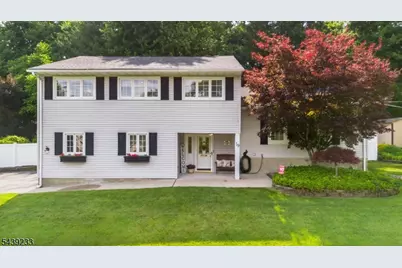 19 Falcon Pl, Wayne, NJ 07470 - Photo 1