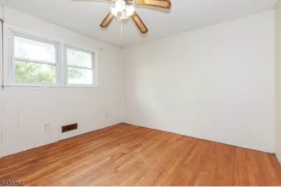 4 N 16th Ave, Manville, NJ 08835 - Photo 12