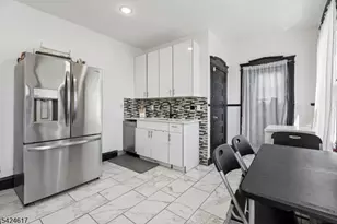 908 S 16th St, Newark, NJ 07108 - Photo 10