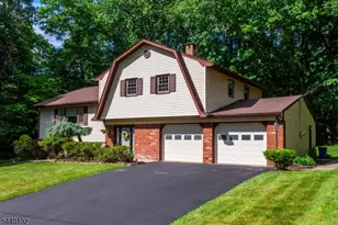 27 Dewey Dr, Ringwood, NJ 07456 - Photo 2