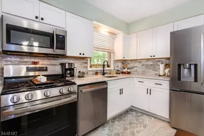 27 Dewey Dr, Ringwood, NJ 07456 - Photo 8