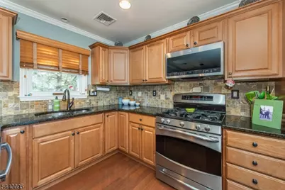 17 Leonard Terrace, Wayne, NJ 07470 - Photo 14