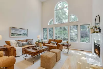 19 Devonshire Dr, Randolph Township, NJ 07869 - Photo 12