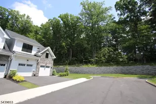 1 Swenson St, Denville, NJ 07834 - Photo 32