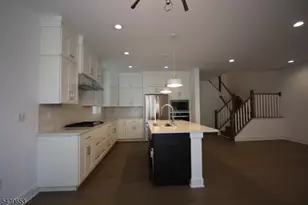 1 Swenson St, Denville, NJ 07834 - Photo 8