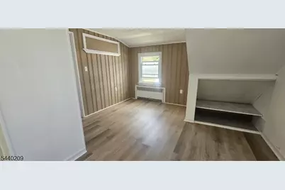 297 E 27th St, Paterson, NJ 07514 - Photo 4