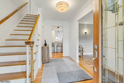 2 Schoolview Dr, Morris Plains, NJ 07950 - Photo 4