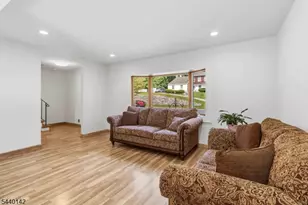37 Rolling Ridge Rd, West Milford Twp., NJ 07480 - Photo 10