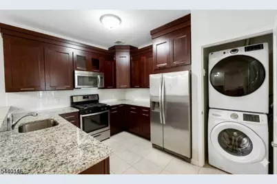 102 E Elizabeth Ave #412, Linden, NJ 07036 - Photo 2