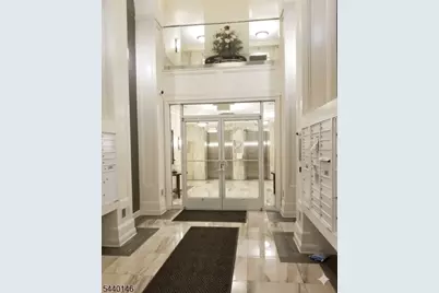102 E Elizabeth Ave #412, Linden, NJ 07036 - Photo 1