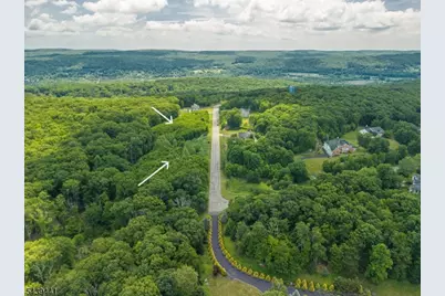18 Triple Crown Dr, Sparta Township, NJ 07871 - Photo 4