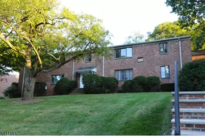 72D Troy Drive #D, Springfield Twp., NJ 07081 - Photo 2