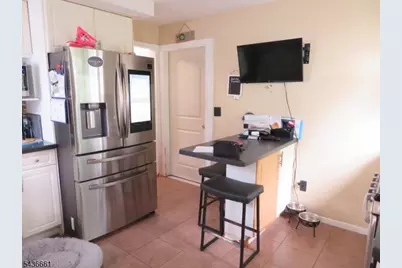 78 6th Ave, Woodbridge Township, NJ 07064 - Photo 8