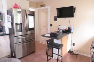 78 6th Ave, Woodbridge Township, NJ 07064 - Photo 8