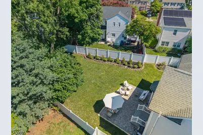 7 Holly Ct, Bloomfield, NJ 07003 - Photo 38