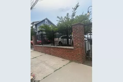 19 Pomona Ave #5C, Newark, NJ 07112 - Photo 16