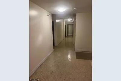 19 Pomona Ave #5C, Newark, NJ 07112 - Photo 8