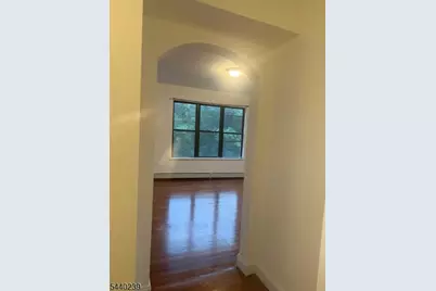 19 Pomona Ave #5C, Newark, NJ 07112 - Photo 6