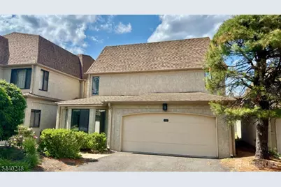 21 Carriage Pl, Edison, NJ 08820 - Photo 1