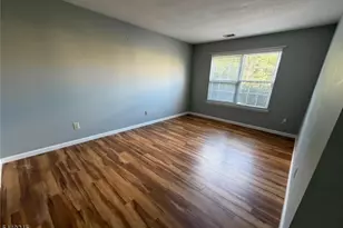 601 Sunshine Ct, Sayreville, NJ 08859 - Photo 4