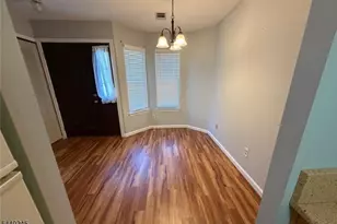 601 Sunshine Ct, Sayreville, NJ 08859 - Photo 2