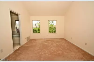 4 Prescott Ct, Bernards Township, NJ 07920 - Photo 2
