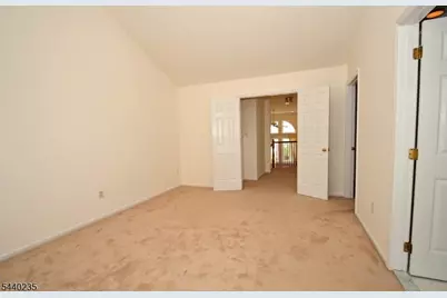 4 Prescott Ct, Bernards Township, NJ 07920 - Photo 6