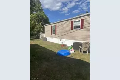 65 Locust Grove, Hazlet Township, NJ 07730 - Photo 18