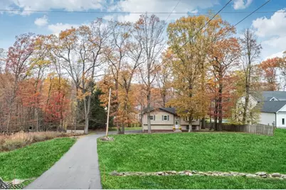 41 Shongum Rd, Randolph Township, NJ 07869 - Photo 32