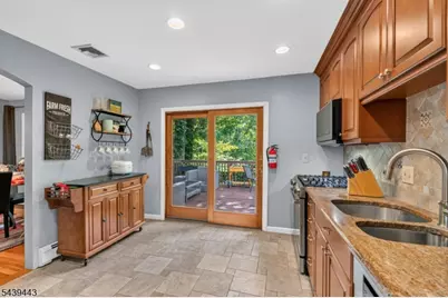 5 Drexel Ct, Parsippany, NJ 07005 - Photo 4