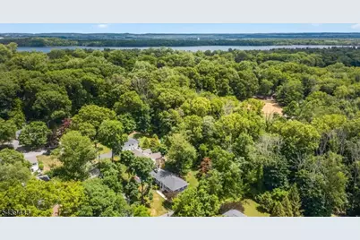 5 Drexel Ct, Parsippany, NJ 07005 - Photo 30