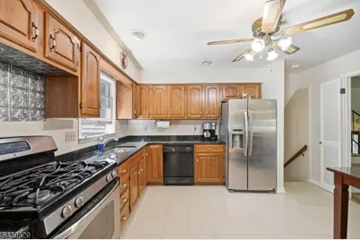 16 Arnold Dr, Parsippany, NJ 07054 - Photo 10