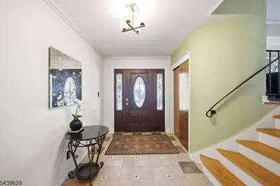 16 Arnold Dr, Parsippany, NJ 07054 - Photo 4