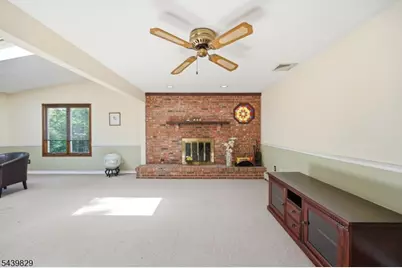16 Arnold Dr, Parsippany, NJ 07054 - Photo 14